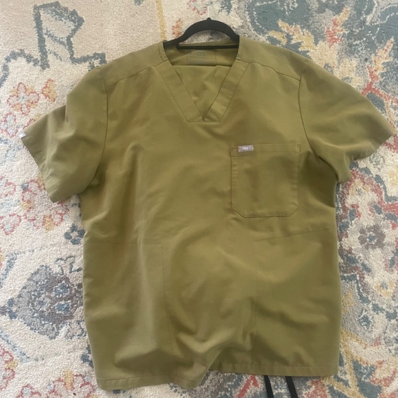 Mens Figs scrubs - Picture 2 of 11